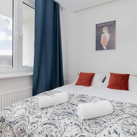 Park De Gaulle Wrzeszcz By Renters Apartman Gdańsk