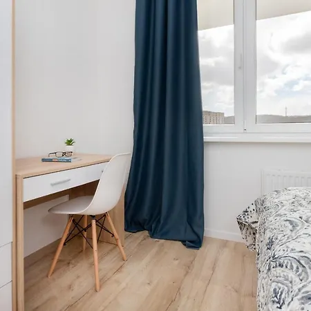 Park De Gaulle Wrzeszcz By Renters Apartman