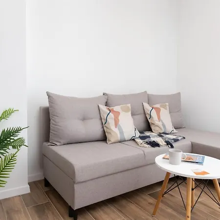 Apartman Park De Gaulle Wrzeszcz By Renters